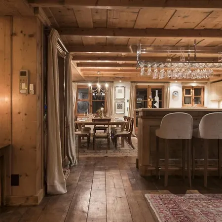 Due To Its Unique Location At Half Height On The Mountain Apartment *